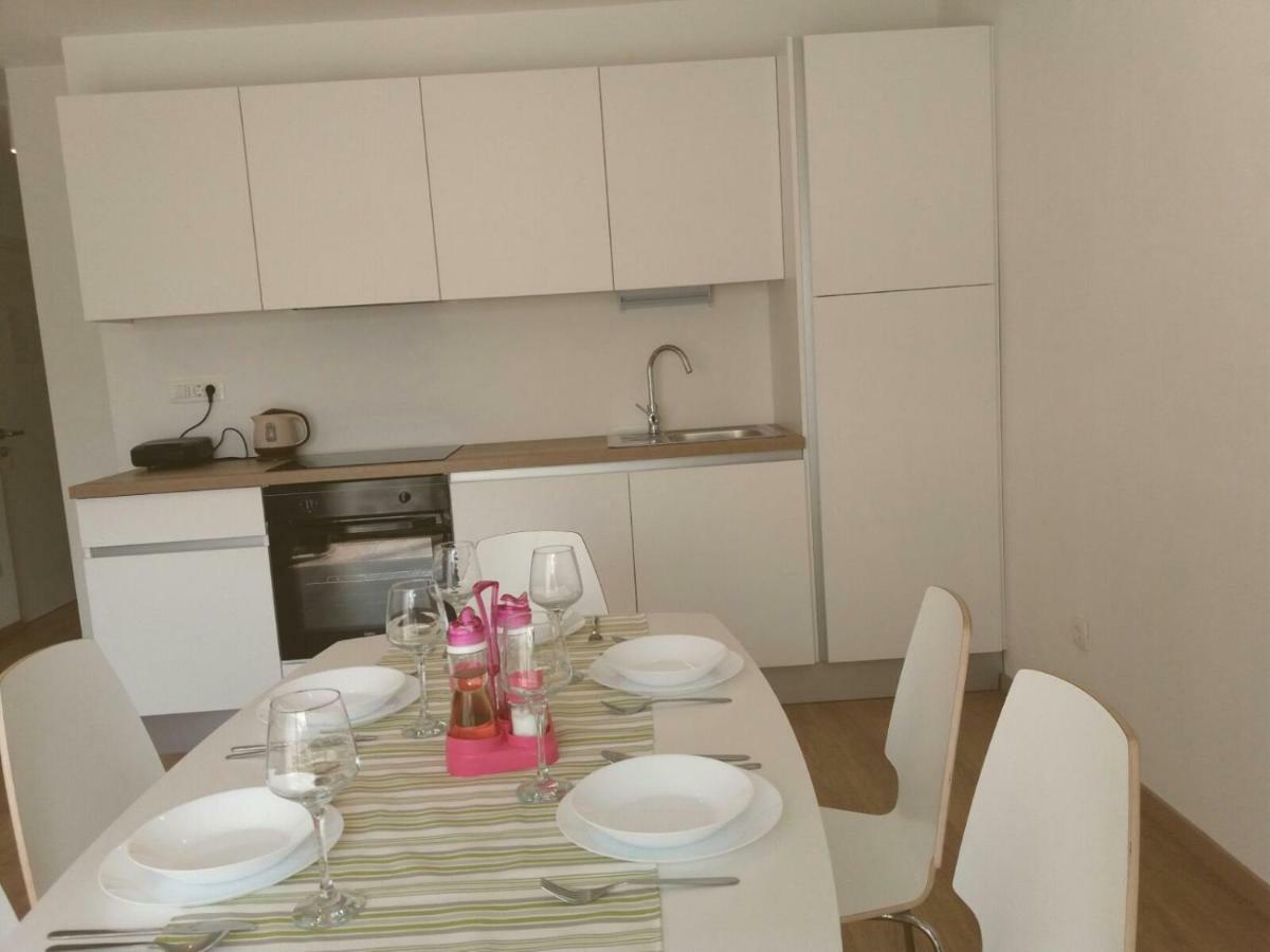 Apartments Mestrovic Лопар Екстер'єр фото