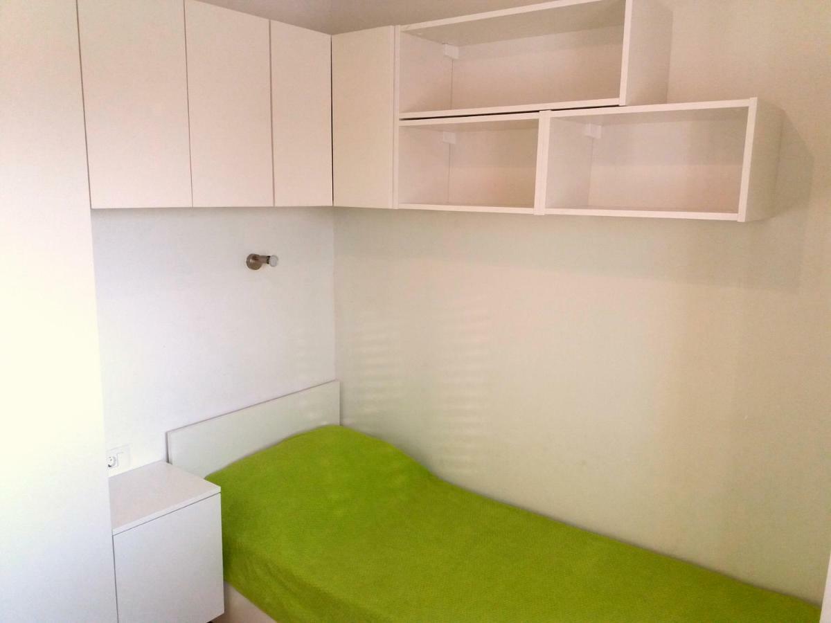 Apartments Mestrovic Лопар Екстер'єр фото