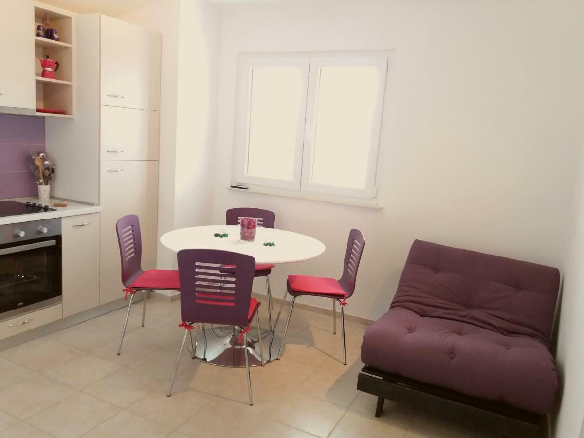 Apartments Mestrovic Лопар Екстер'єр фото