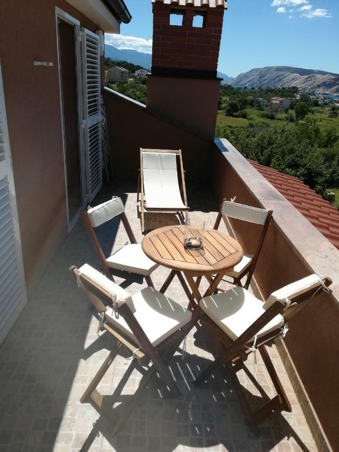 Apartments Mestrovic Лопар Екстер'єр фото